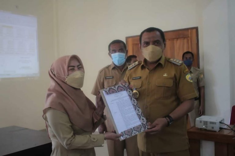 Kolektor Berprestasi Pemkot Baubau Berangkatlah Keluar Daerah