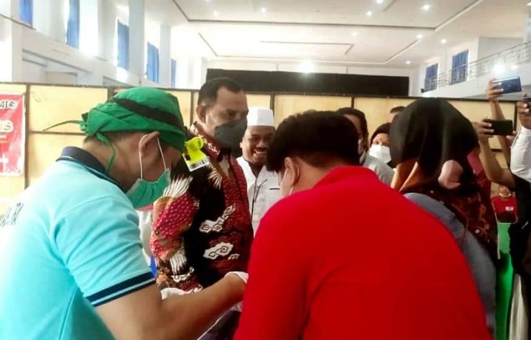 Bakti Sosial LA Center Di Kota Baubau