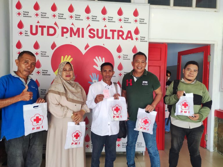 HUT Ke 7, SMSI Sultra Gelar Aksi Donor Darah